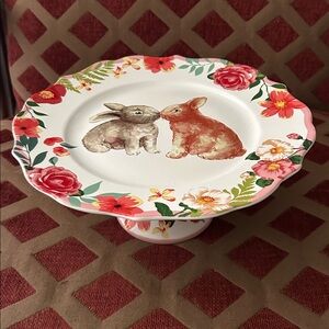 Windham park tableware Floral kissing Bunnies Cake Stand, platter with leg Rnd